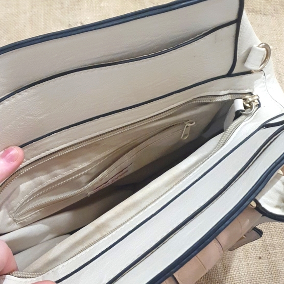 🏵 LAURA JONES 🏵 NWOT Cream Handbag missing crossbody strap - Picture 3 of 3